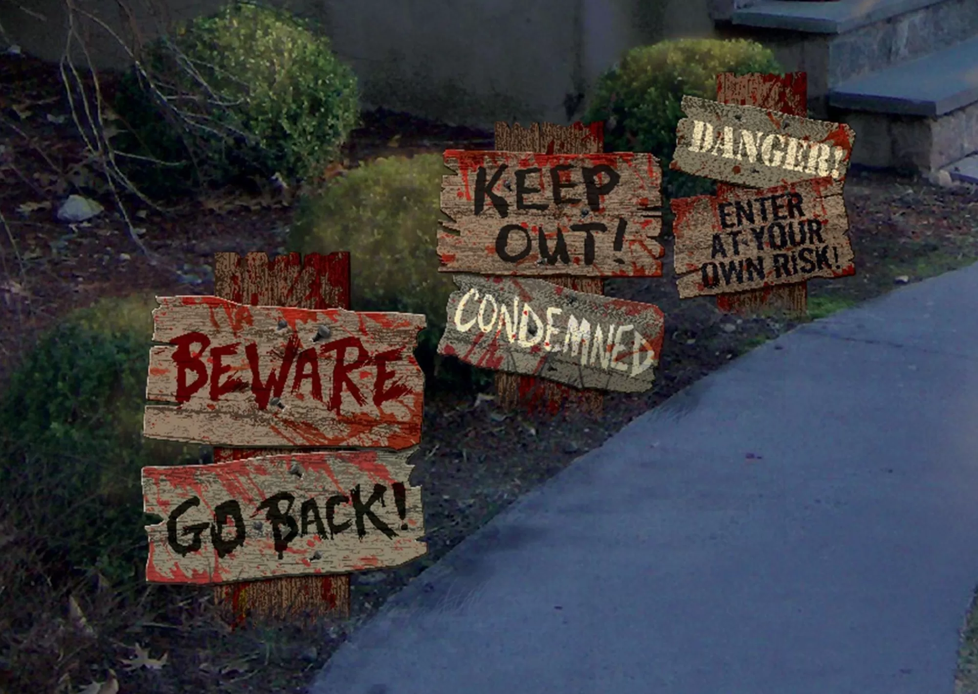 Party City Yard Stakes & Signs | Beware Sign Yard Stakes 3Ct